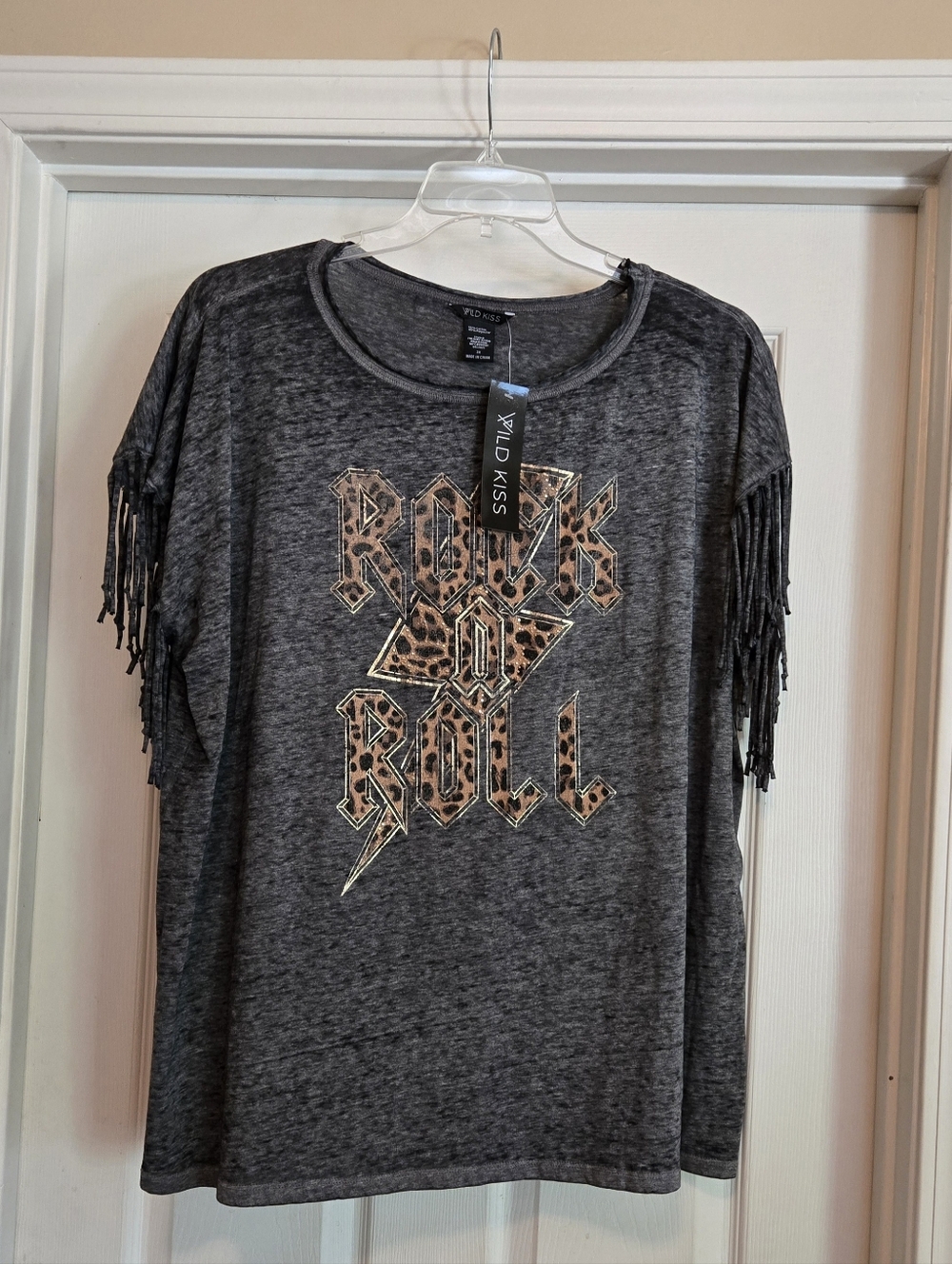 Wild Kiss Women's Plus Size "Rock N Roll" Fringed Sleeve Graphic T-Shirt Size 3x